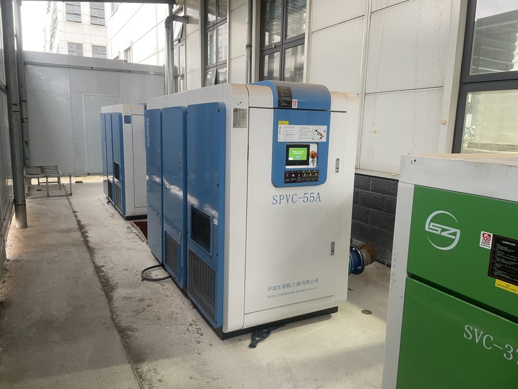 kompressor-vozdushnyy-tsena-masterskie-proizvodstvo-seize-air